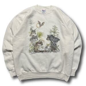 Nature Animal Bear 90s Vintage White Crewneck Flower Sweater